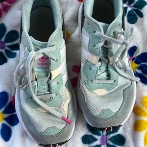 Adidas teal tennis shoes size 5.5
